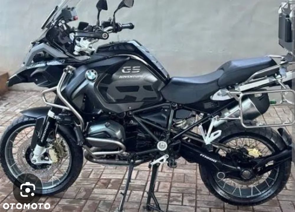BMW R - 1