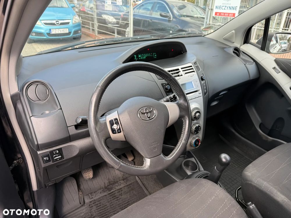 Toyota Yaris 1.0 VVT-i Sol - 17