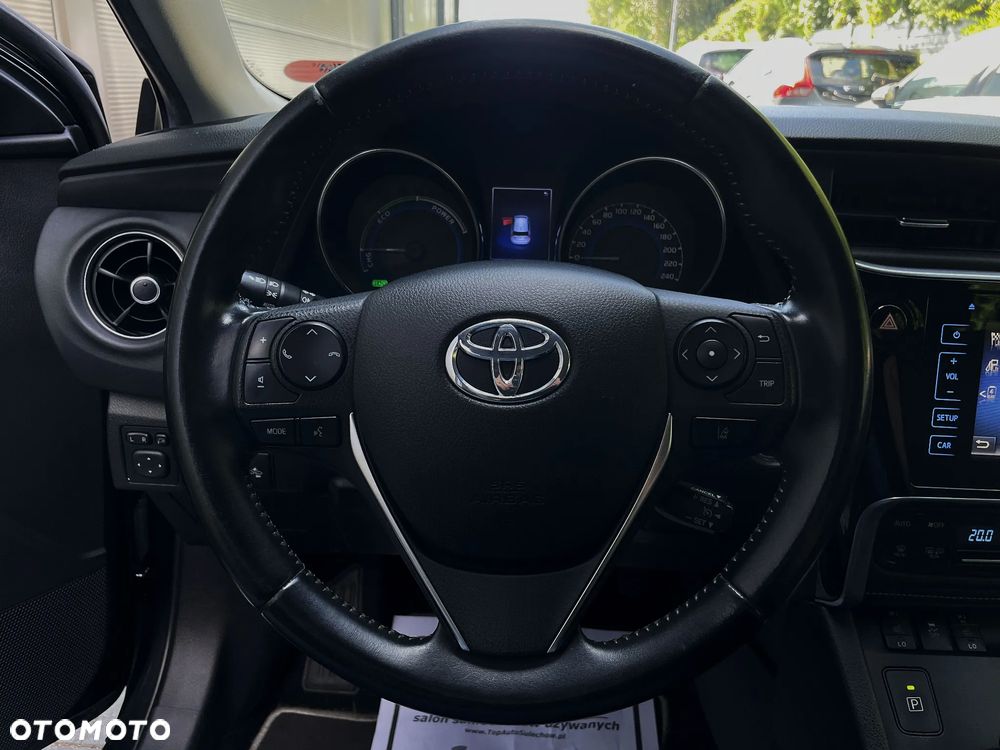 Toyota Auris Hybrid 135 Prestige - 23
