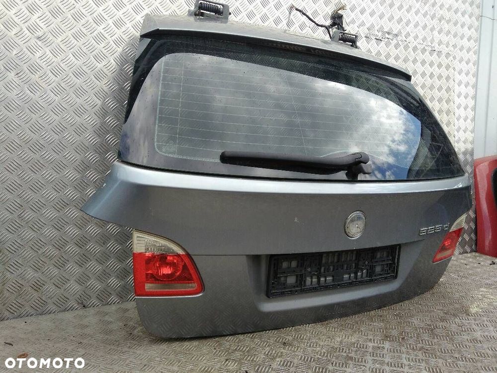 KLAPA BAGAŻNIKA BMW E61 - 3