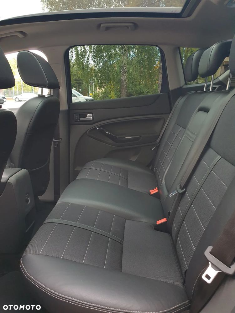 Ford Kuga 2.0 TDCi Titanium S - 36