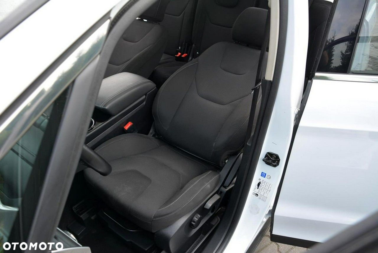 Ford S-Max 2.0 TDCi Titanium - 19
