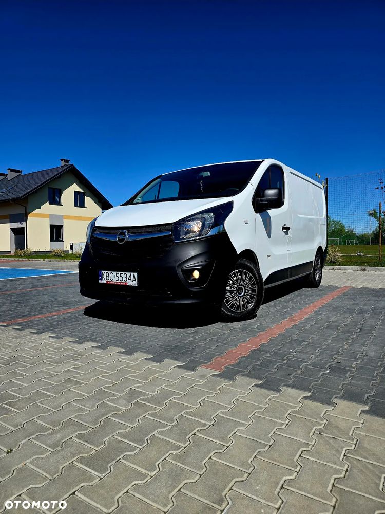 Opel Vivaro - 24