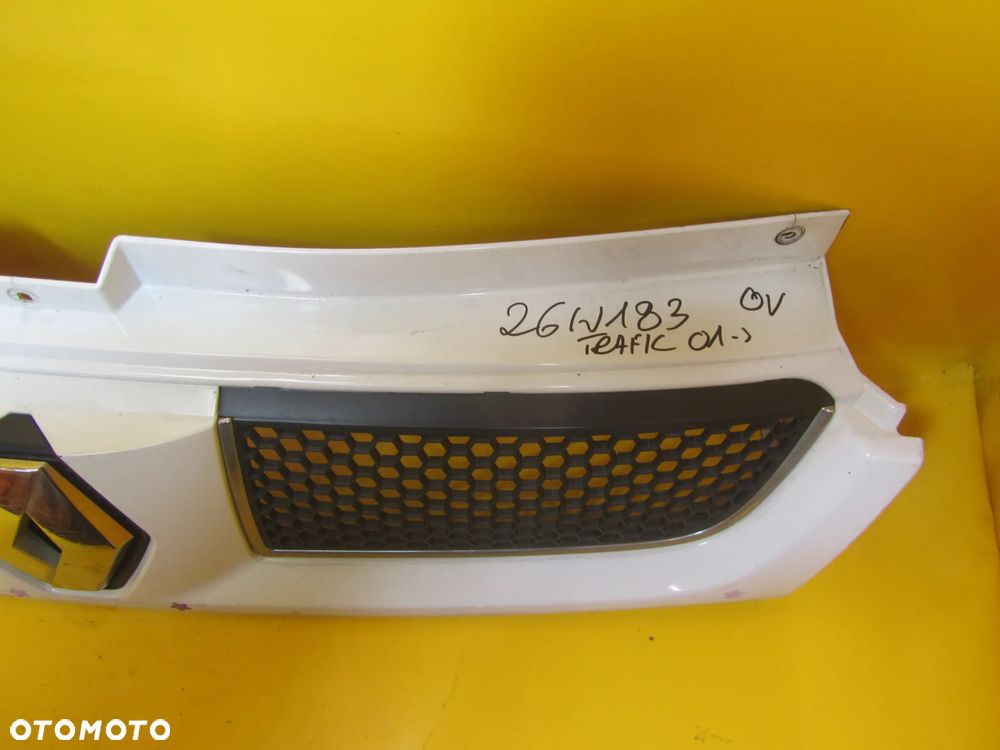 Grill Atrapa Renault Trafic 2001r- - 3