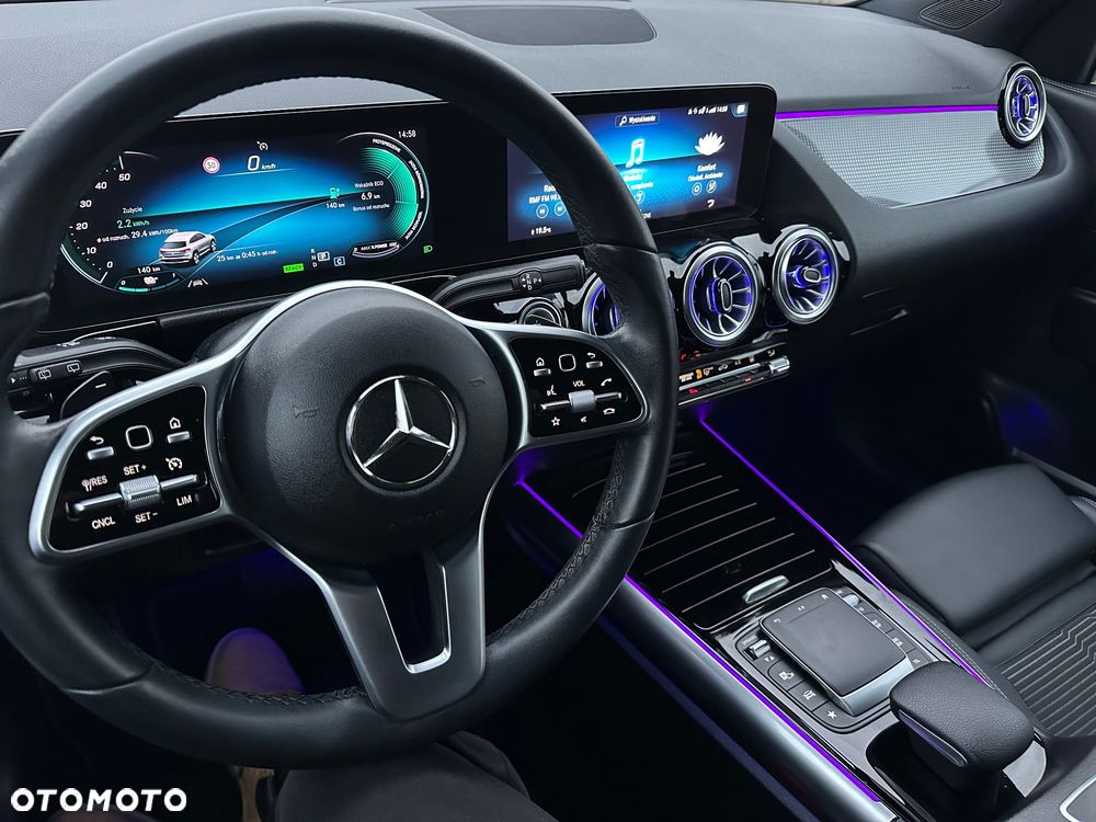 Mercedes-Benz EQA 250 - 15