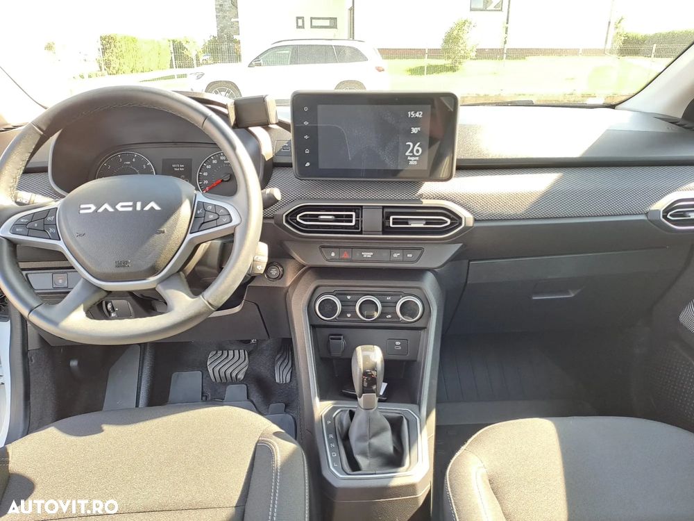 Dacia Logan TCe 90 CVT Journey - 10