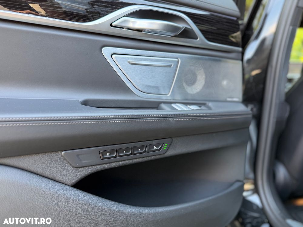 BMW Seria 7 750i xDrive Edition Exclusive - 18