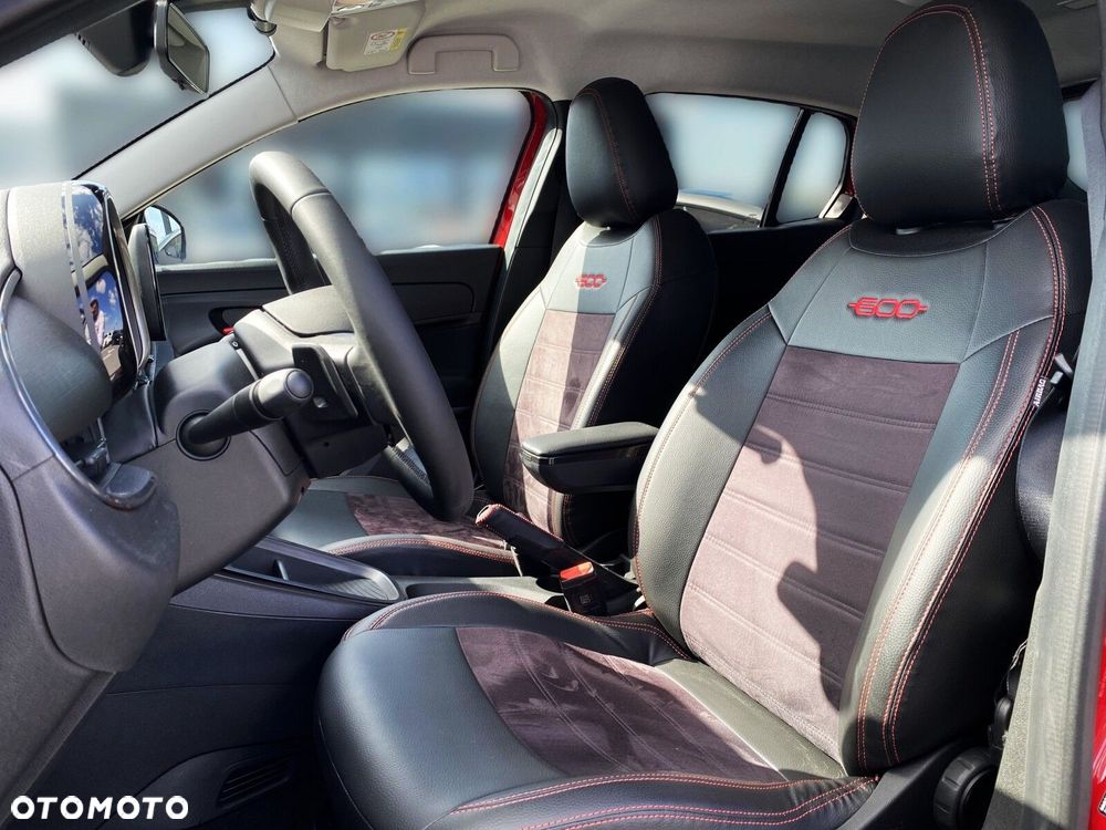 Fiat 600 1.2 Turbo Pop eDCT - 11