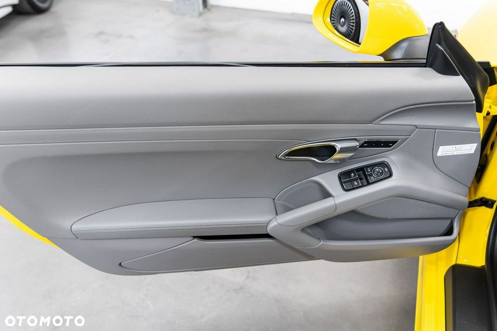 Porsche Cayman S PDK - 31