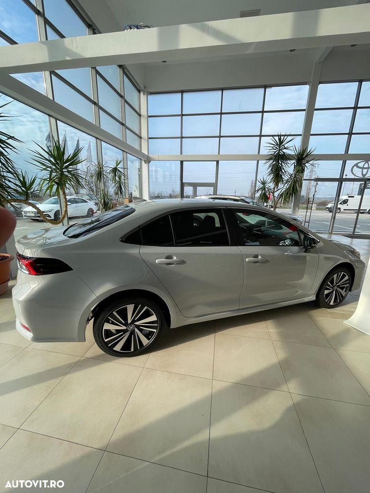 Toyota Corolla 1.8 HSD Dynamic - 6