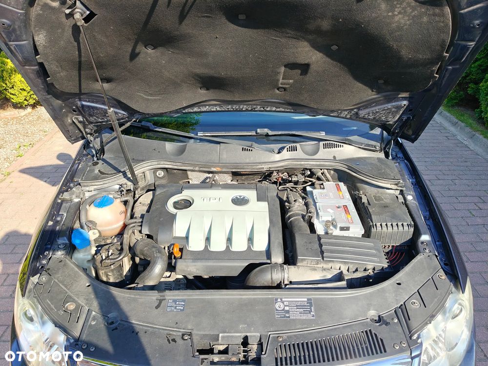 Volkswagen Passat 2.0 TDI Comfortline - 9
