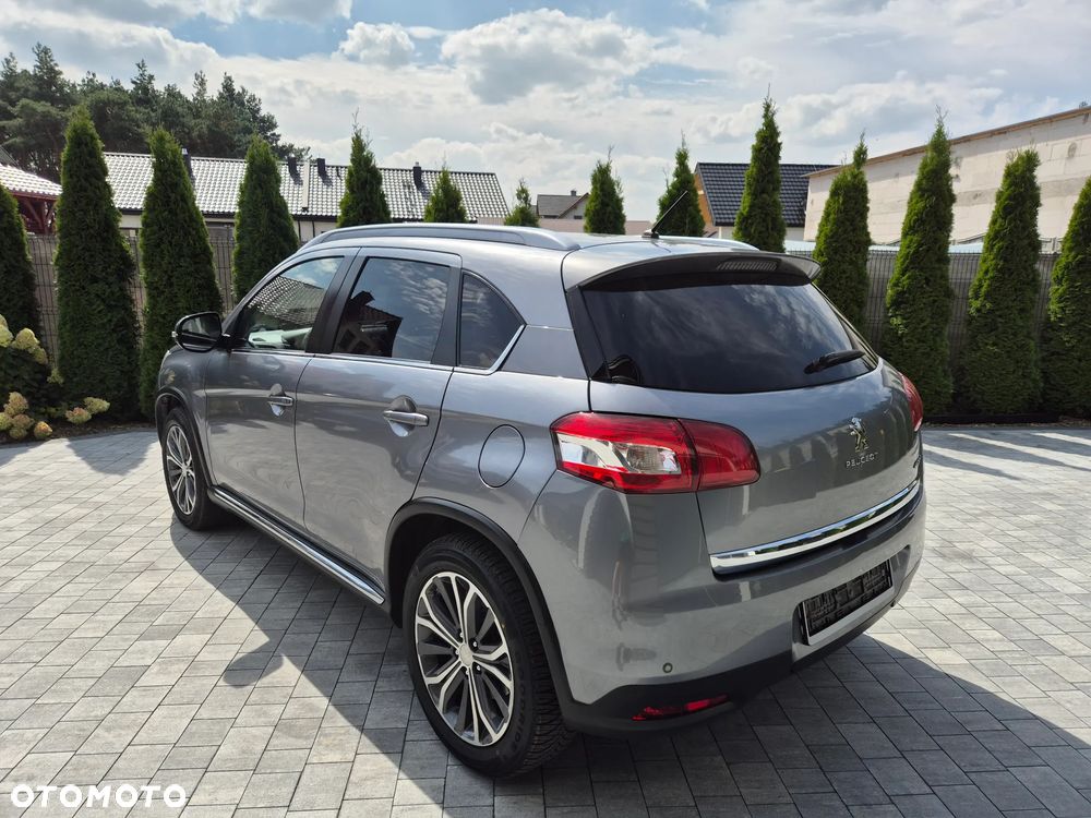 Peugeot 4008 - 8