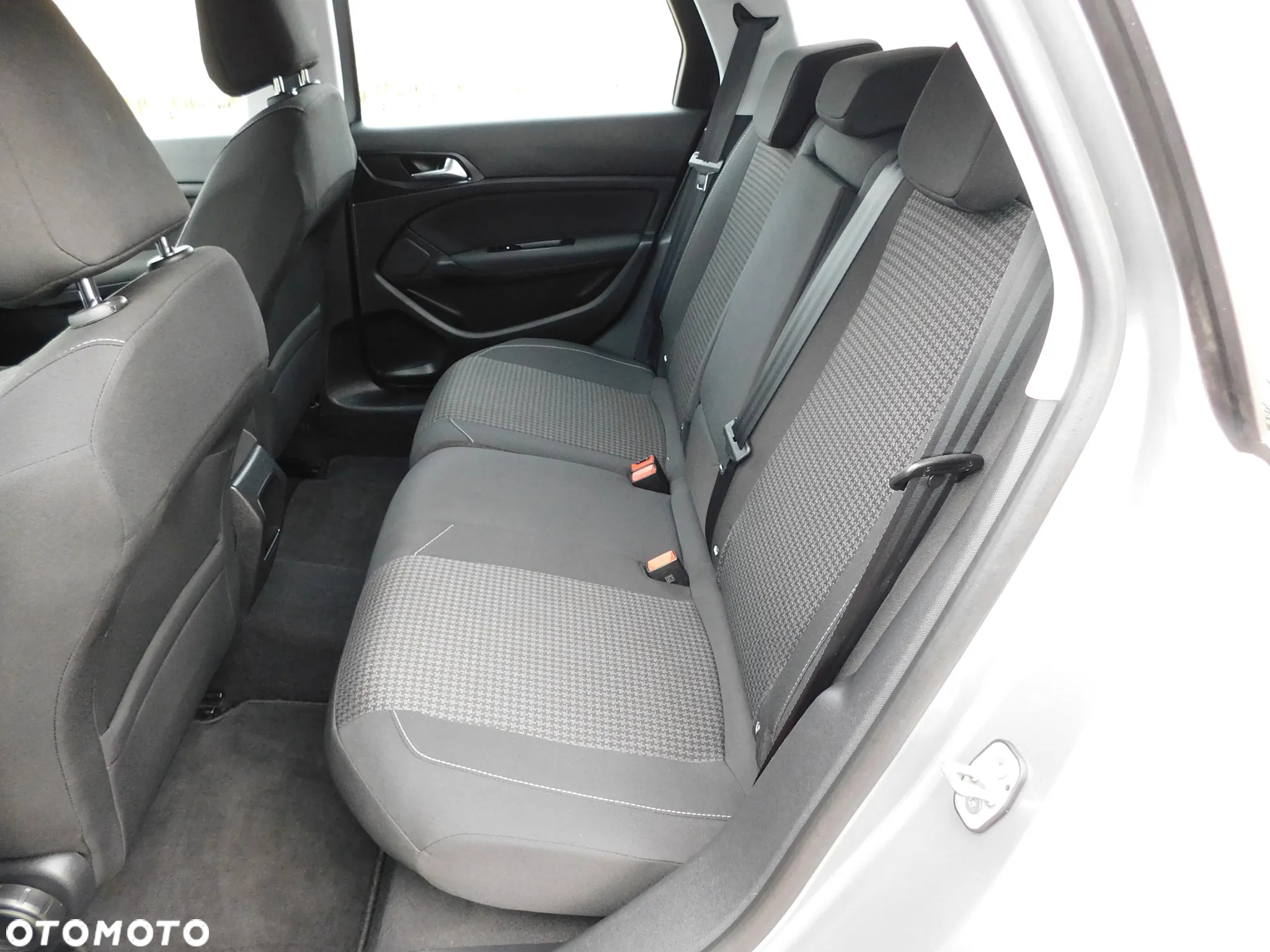 Peugeot 308 SW 1.5 BlueHDi Active S&S - 16