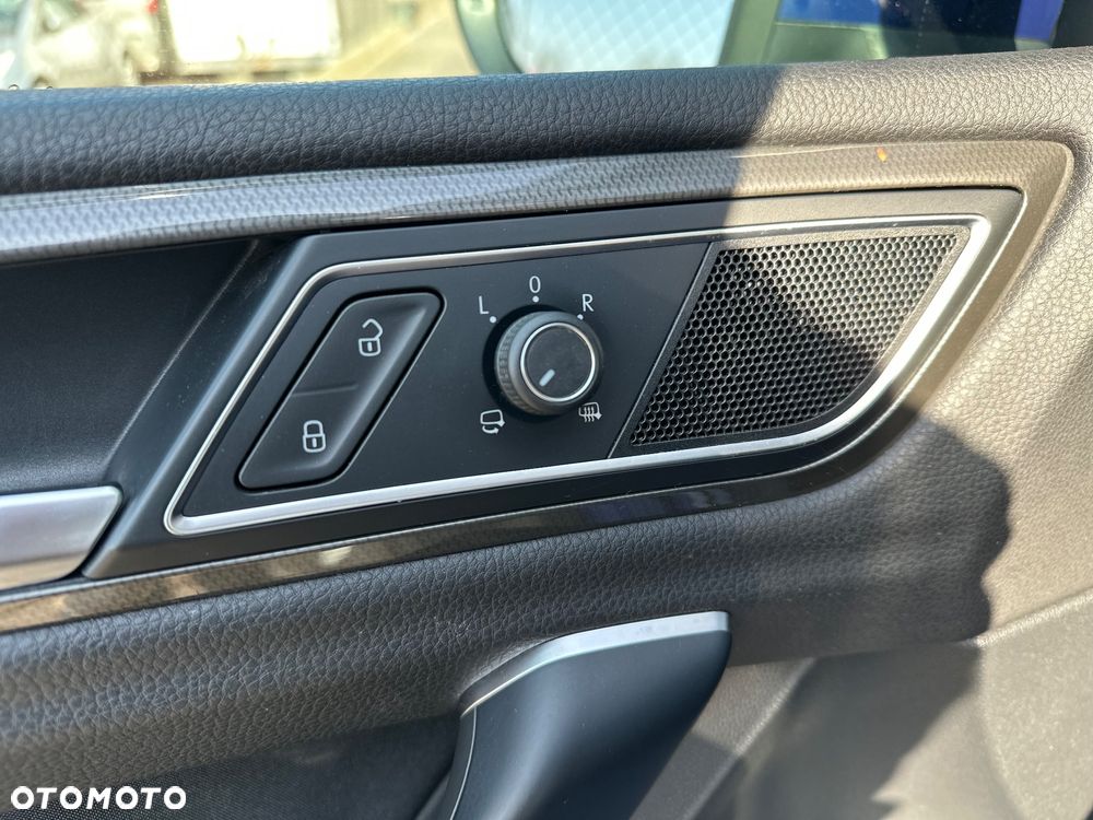 Volkswagen Golf Sportsvan - 11