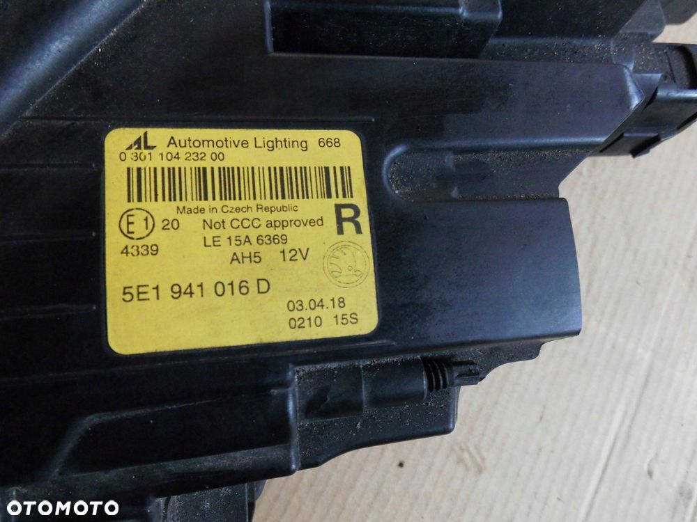 SKODA OCTAVIA III 3 LAMPA PRZÓD PRAWA FULL LED 5E1941016D - 5