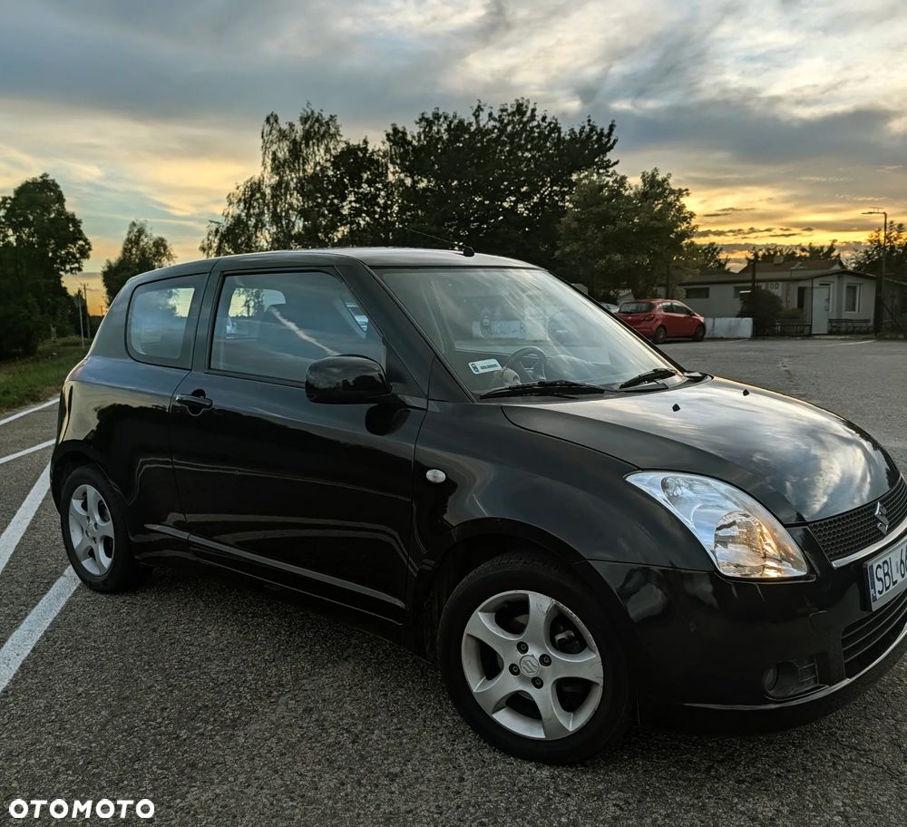 Suzuki Swift 1.3 A-M-T Comfort - 1