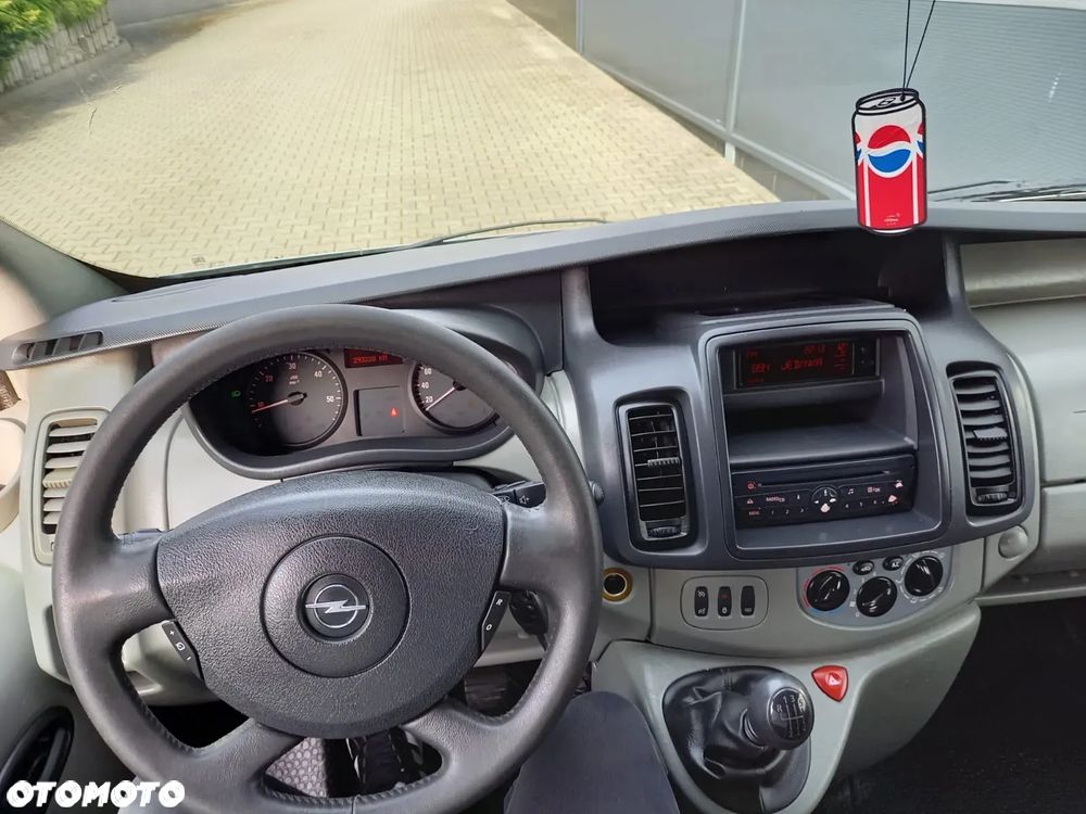 Opel Vivaro L2H1 2.9t Edition - 9