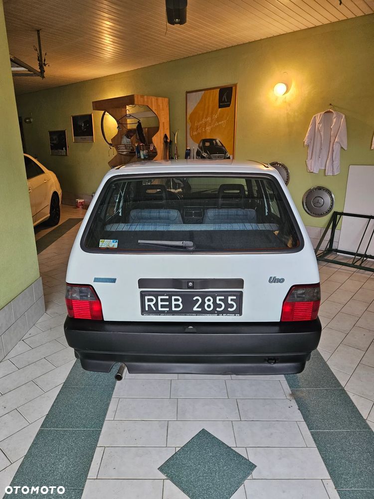 Fiat Uno 1.0 i.e - 6