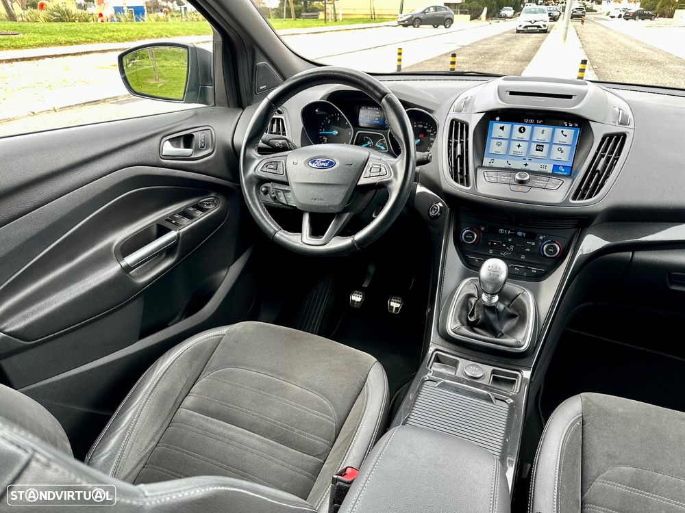 Ford Kuga 1.5 TDCi ST-Line Limited Edition - 57