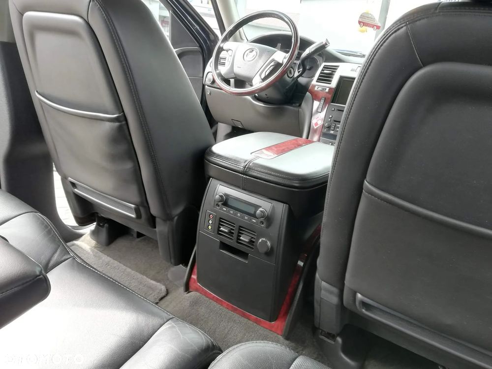 Cadillac Escalade - 6