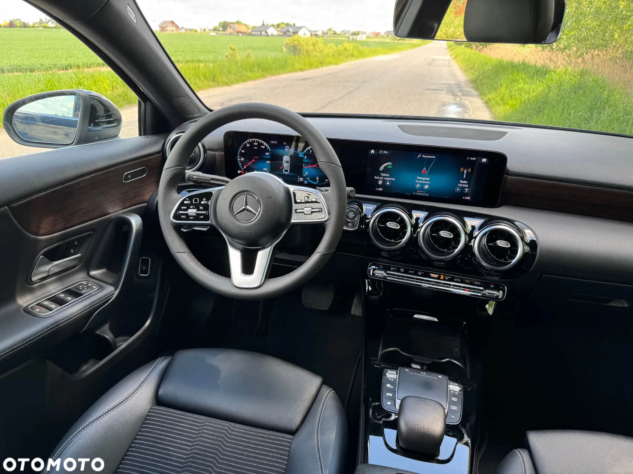 Mercedes-Benz Klasa A 180 7G-DCT Lim AMG Line Advanced Plus - 14
