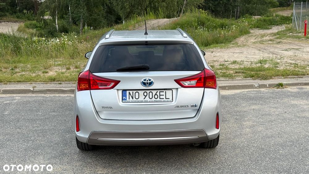 Toyota Auris 1.8 HSD Luna - 12