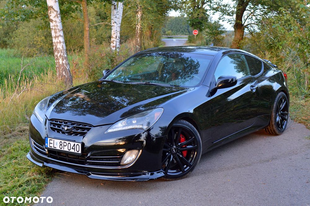 Hyundai Genesis Coupe - 1