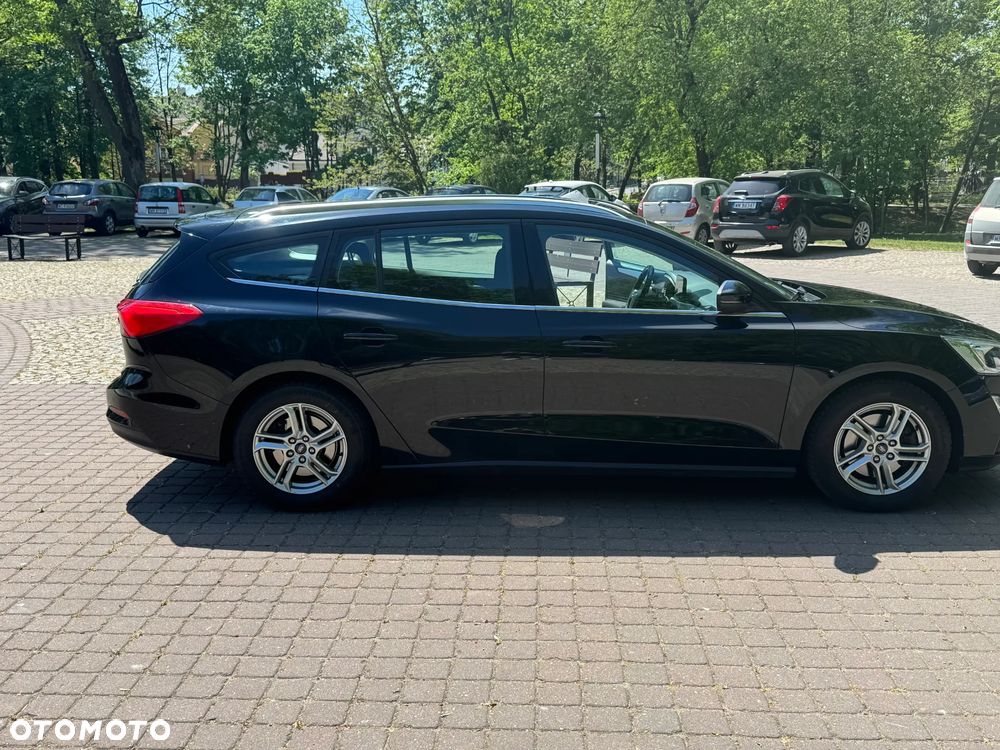 Ford Focus 1.0 EcoBoost Trend - 5