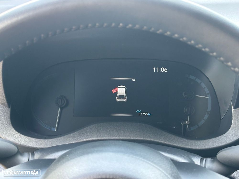 Toyota Yaris Cross 1.5 HDF Comfort Plus - 9