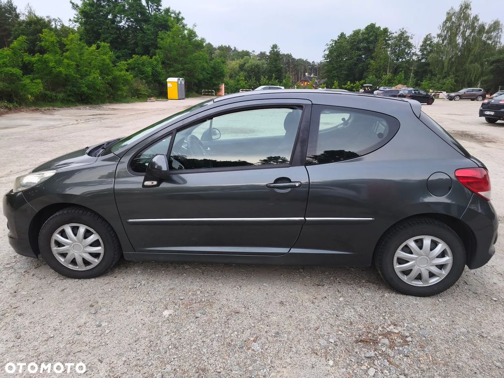 Peugeot 207 1.6 HDi 16V Trendy - 2