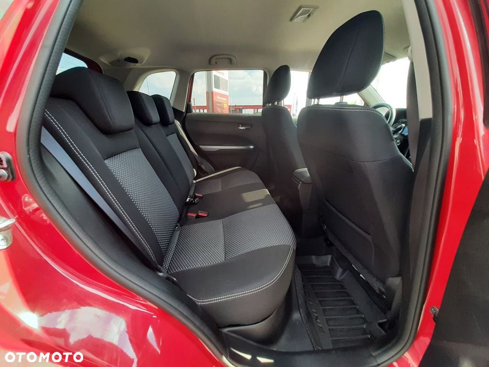 Suzuki Vitara - 24