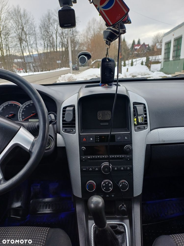 Chevrolet Captiva 2.0 d LT medium - 5