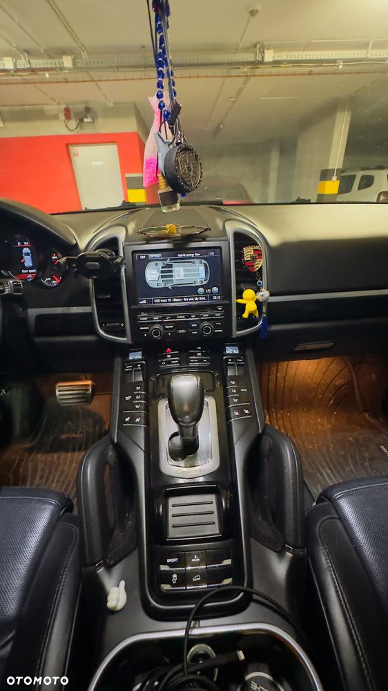 Porsche Cayenne - 10