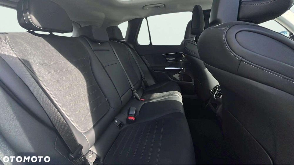 Mercedes-Benz GLC - 14