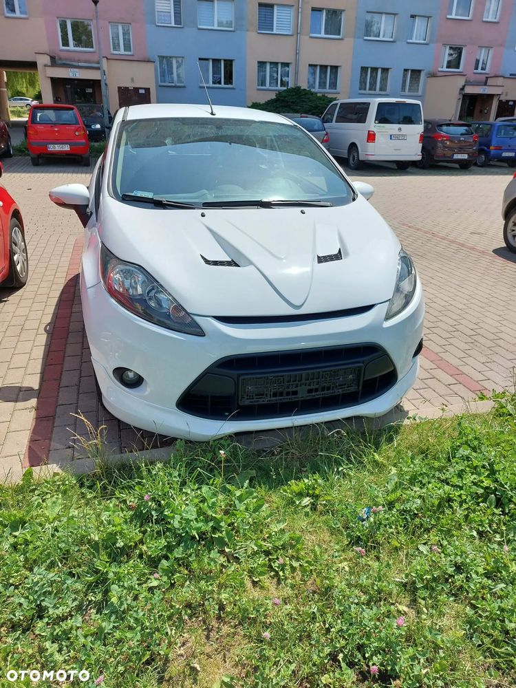 Ford Fiesta 1.4 TDCI - 11
