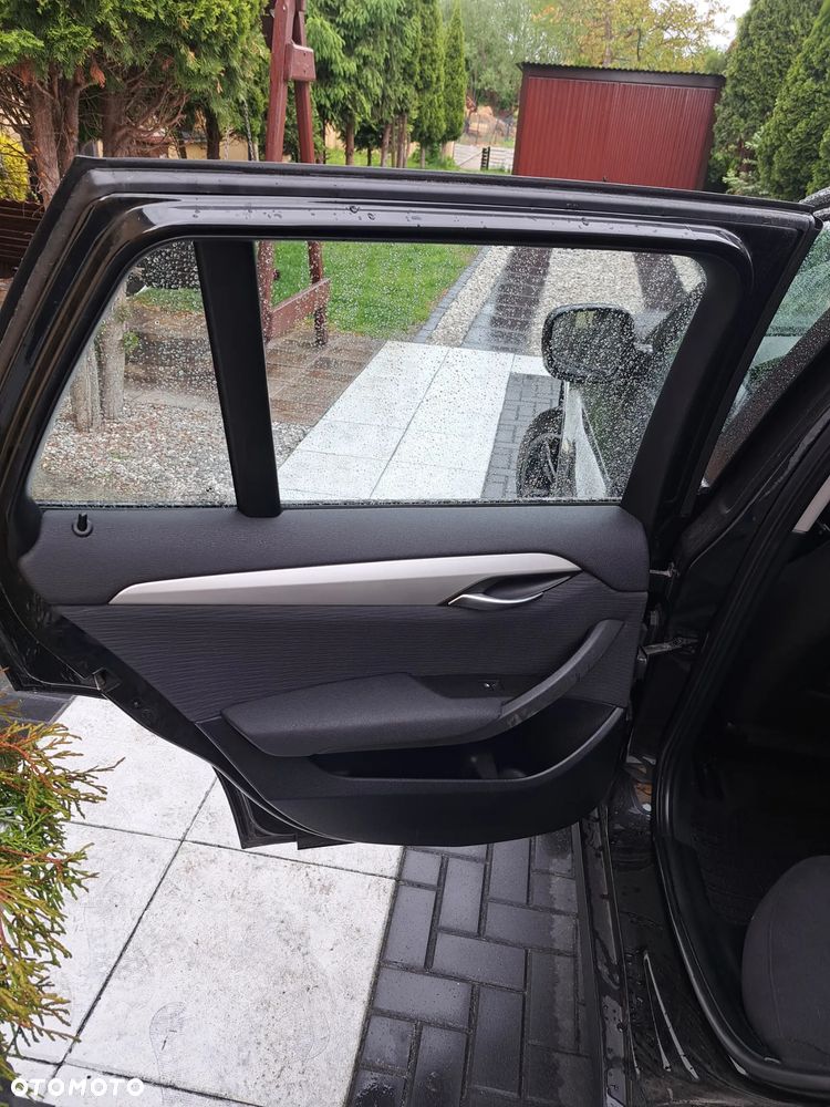 BMW X1 sDrive18d - 23