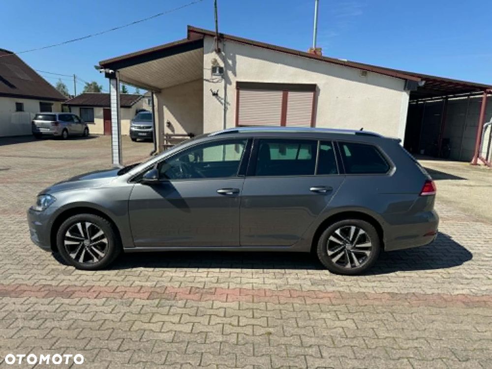 Volkswagen Golf - 4