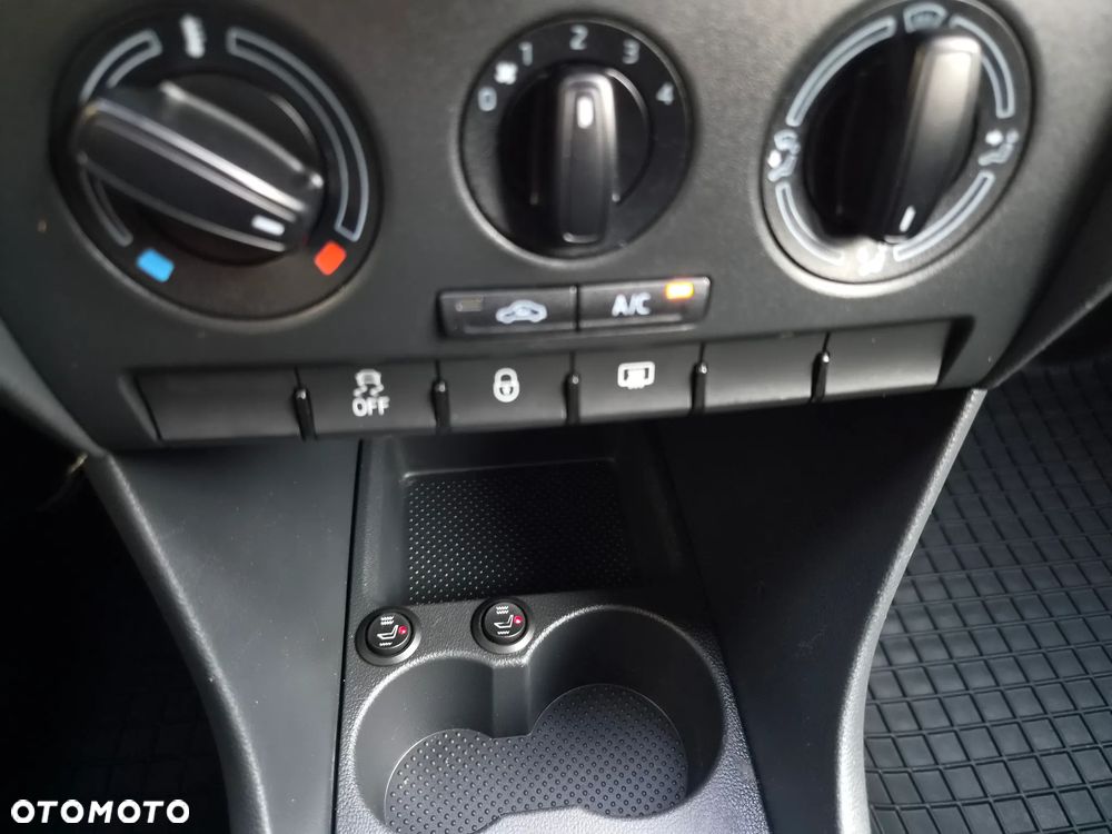 Skoda RAPID 1.2 TSI Cool Edition - 21