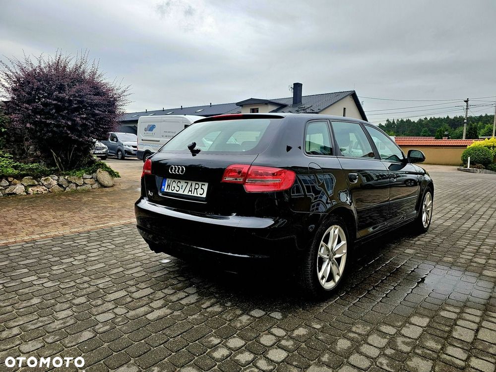 Audi A3 Sportback - 4