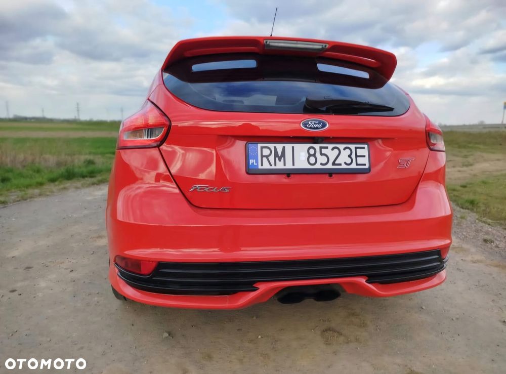 Ford Focus 2.0 EcoBoost ST - 5