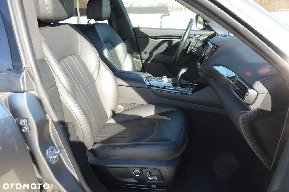 Maserati Levante MHEV Executive - 30