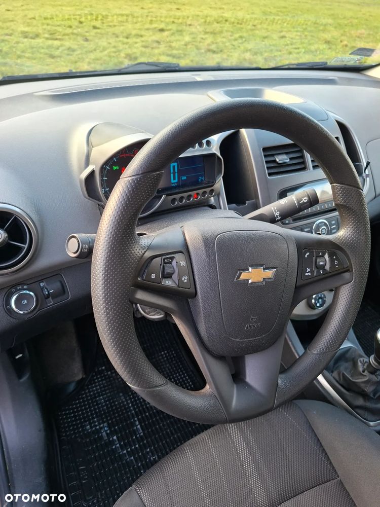 Chevrolet Aveo 1.2 LT - 4