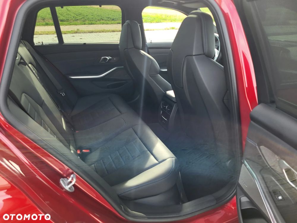 BMW Seria 3 320d xDrive M Sport Shadow sport - 18