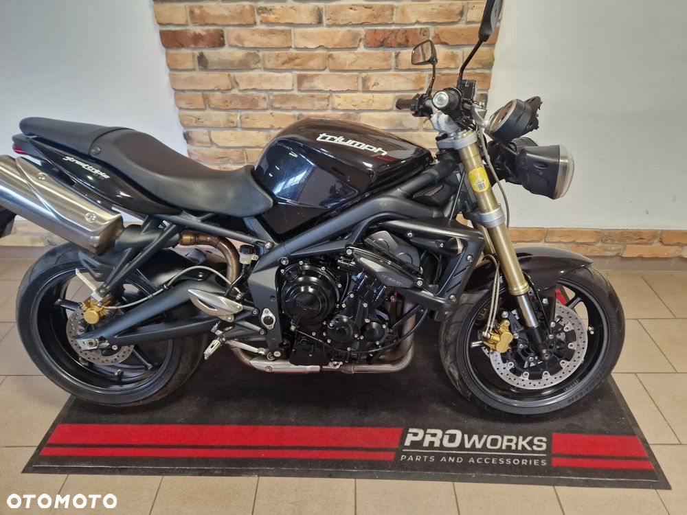 Triumph Street Triple - 2