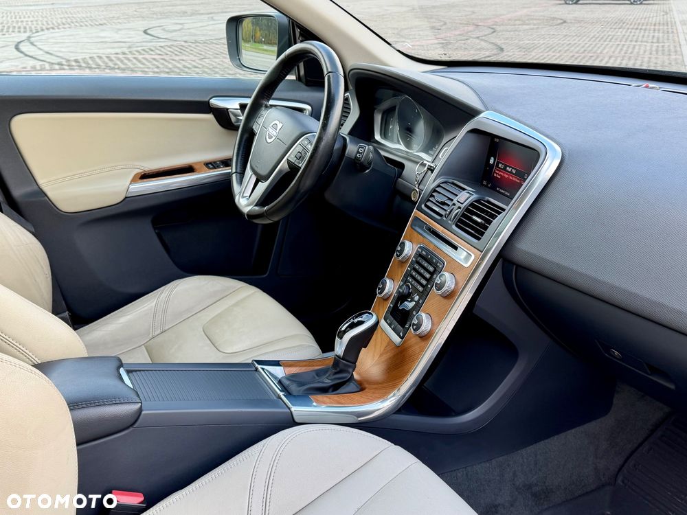 Volvo XC 60 - 10