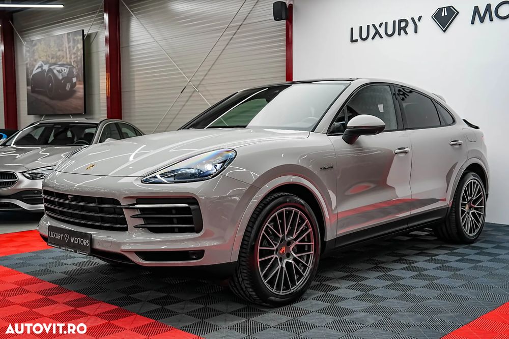 Porsche Cayenne Coupe E-Hybrid Tiptronic S Platinum Edition - 1