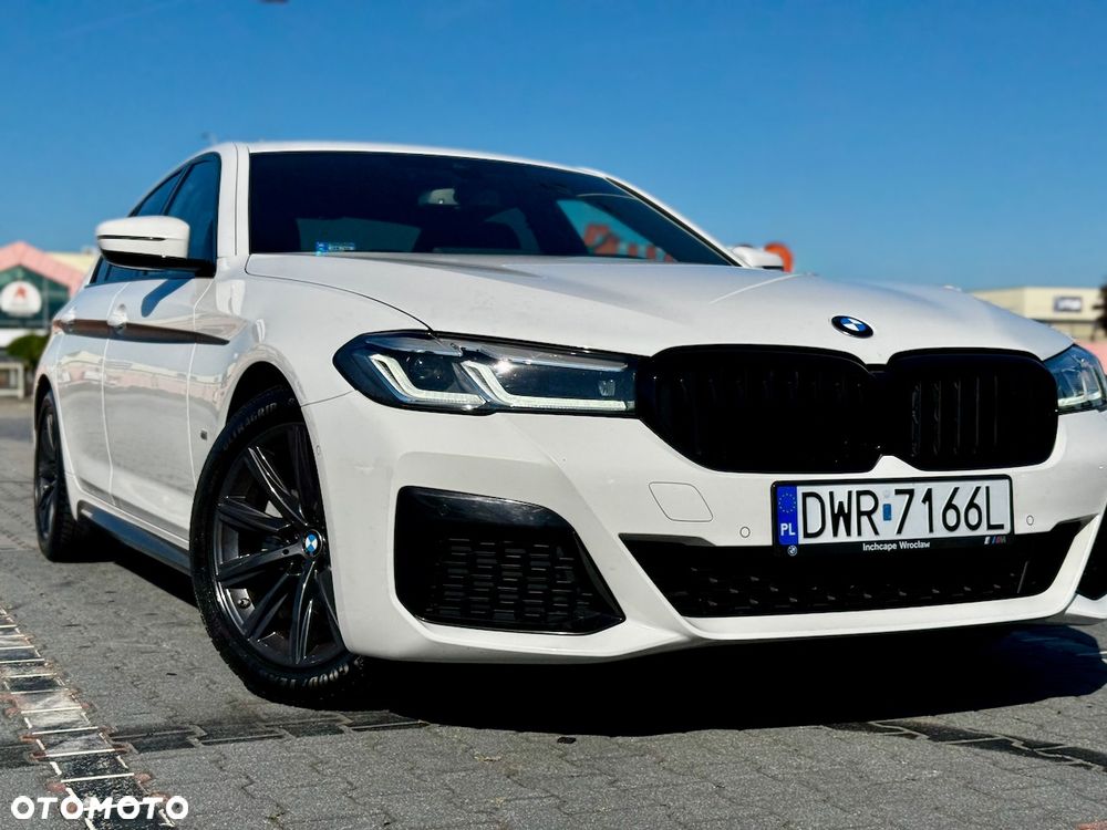 BMW Seria 5 520d M Sport - 4