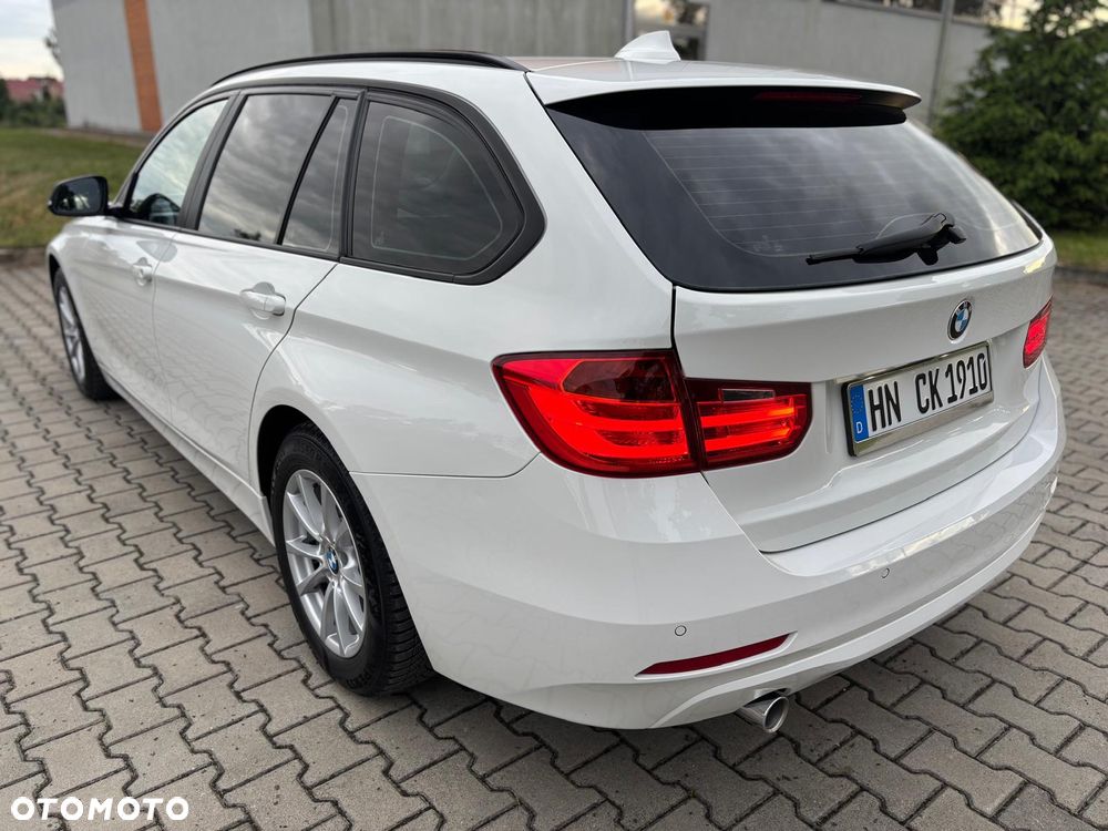 BMW Seria 3 318d Blue Performance Sport Line - 22