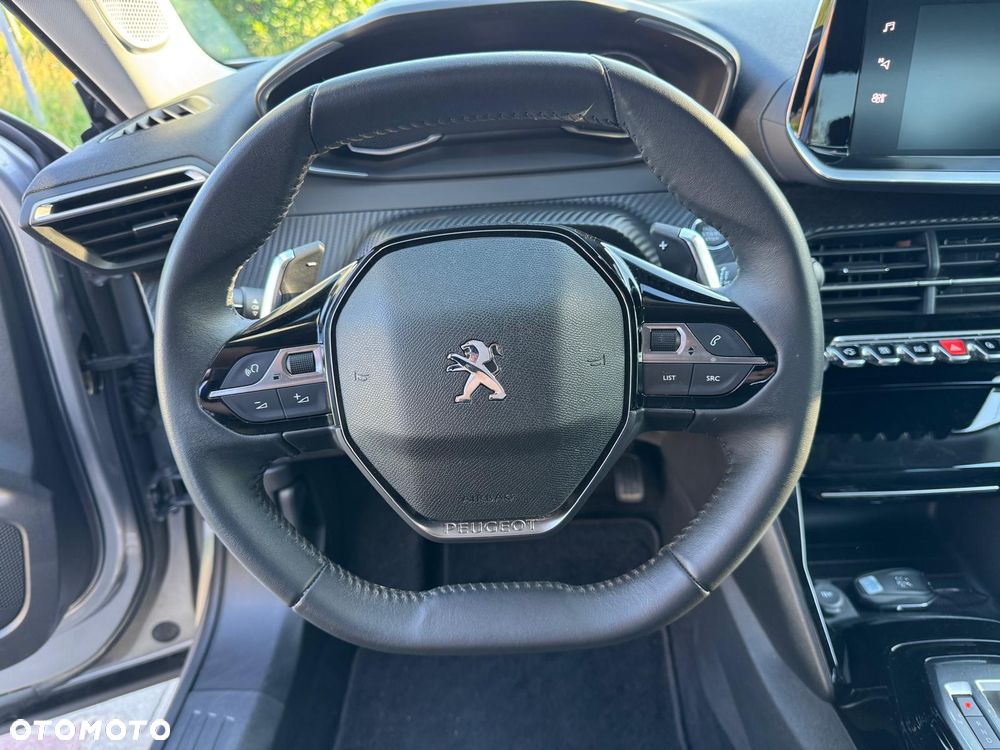 Peugeot 2008 PureTech 130 EAT8 Allure Pack - 22
