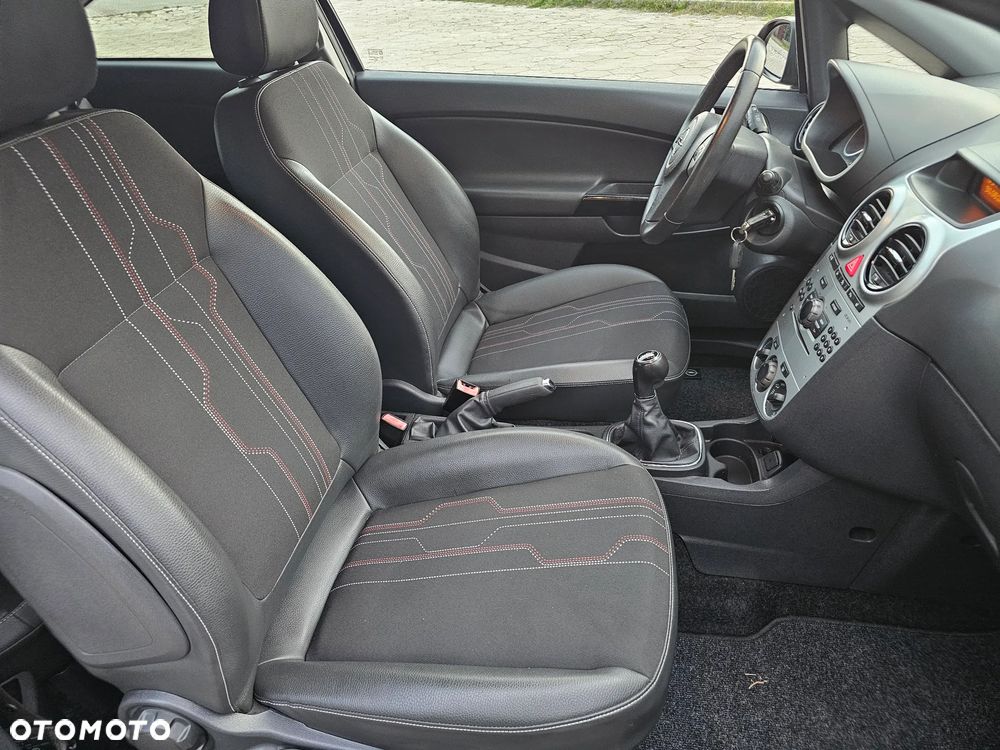 Opel Corsa 1.4 16V 150 Jahre - 11